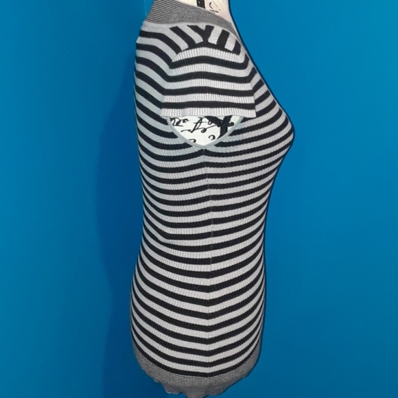 5/25.  Rue 21 Grey & Black striped ribbed sweater - Picture 2 of 8